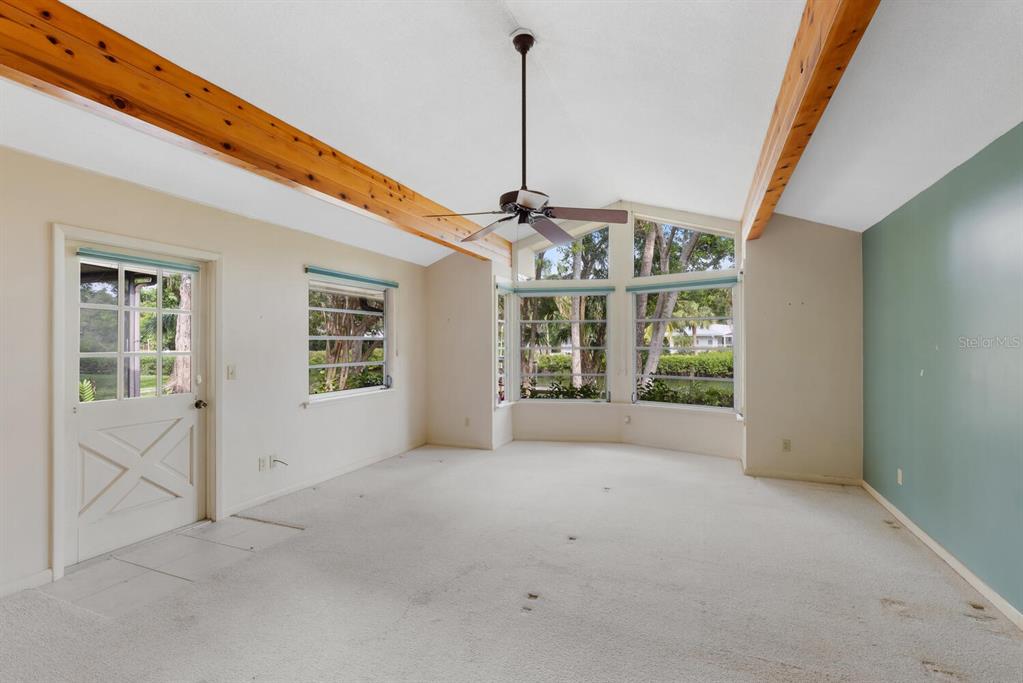 HIDDEN HARBOR - Residential