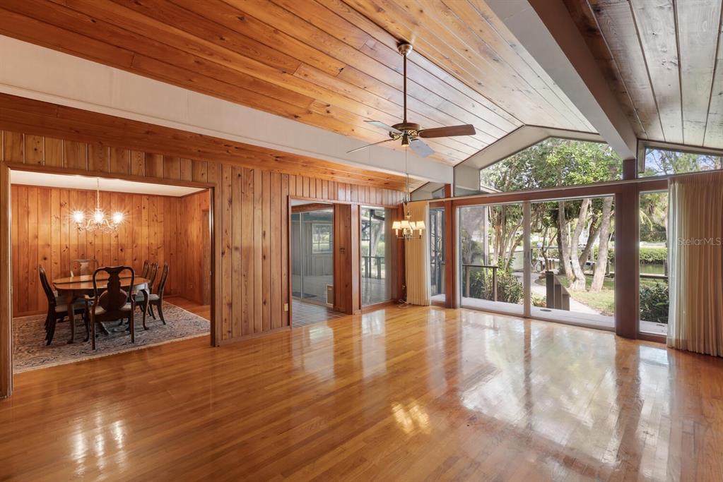 HIDDEN HARBOR - Residential