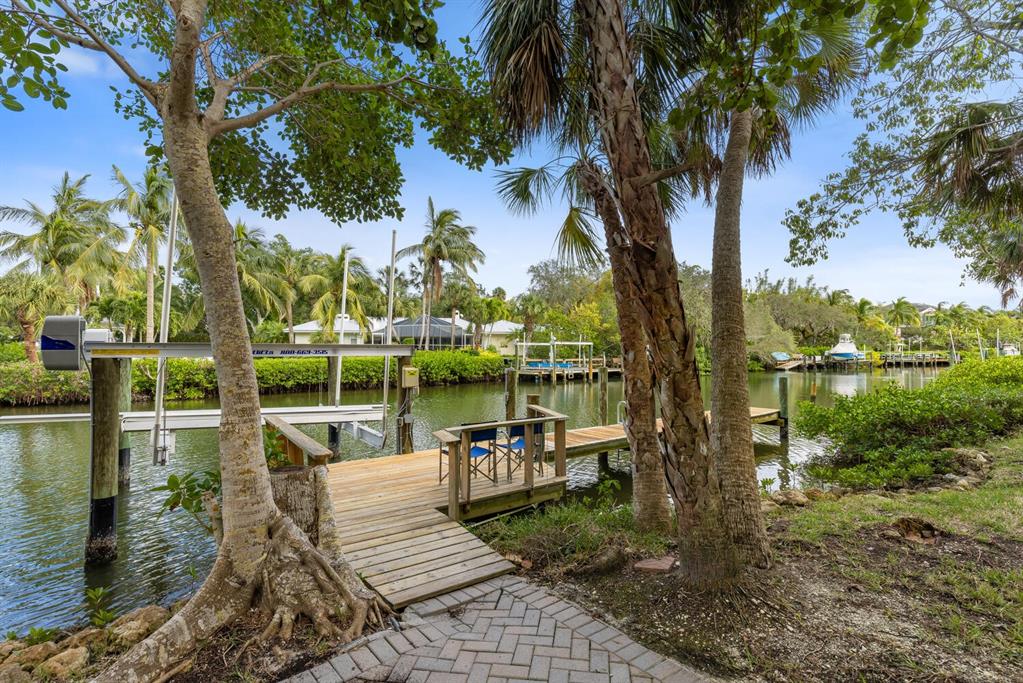 HIDDEN HARBOR - Residential