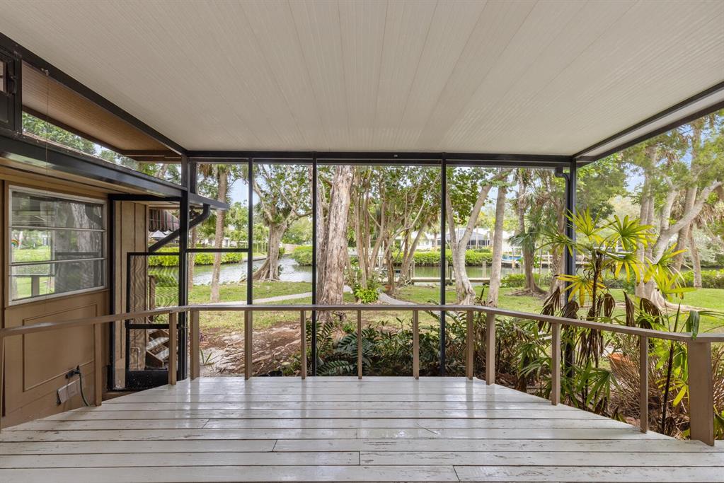 HIDDEN HARBOR - Residential