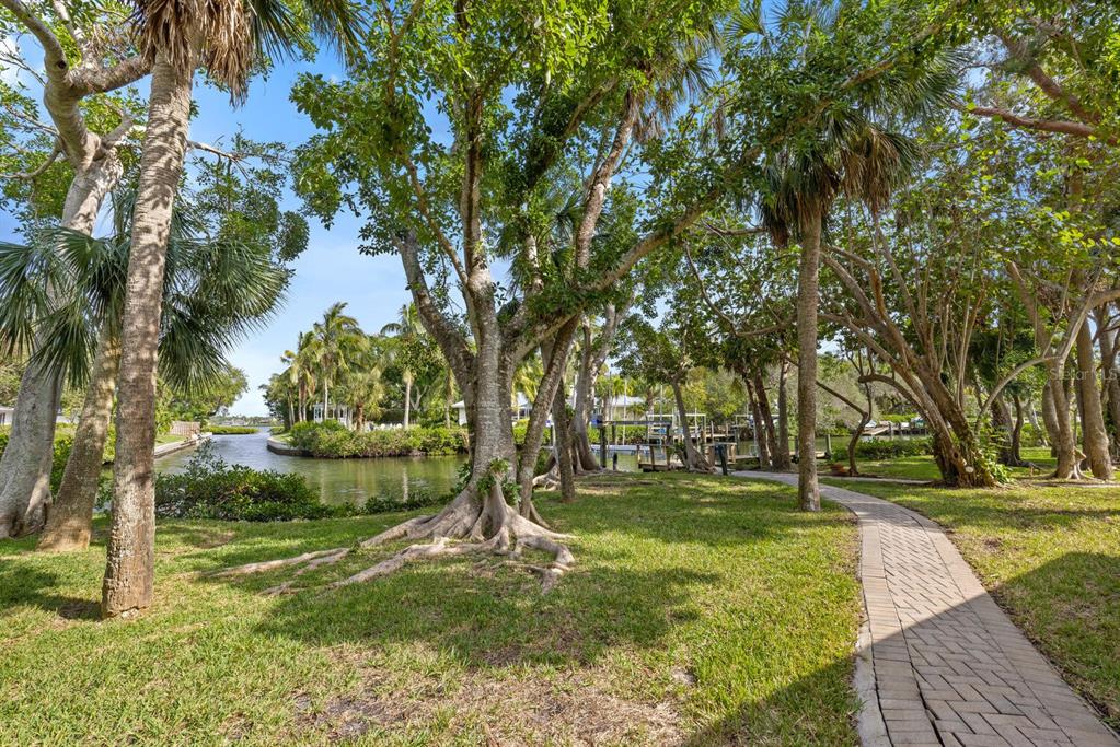 HIDDEN HARBOR - Residential