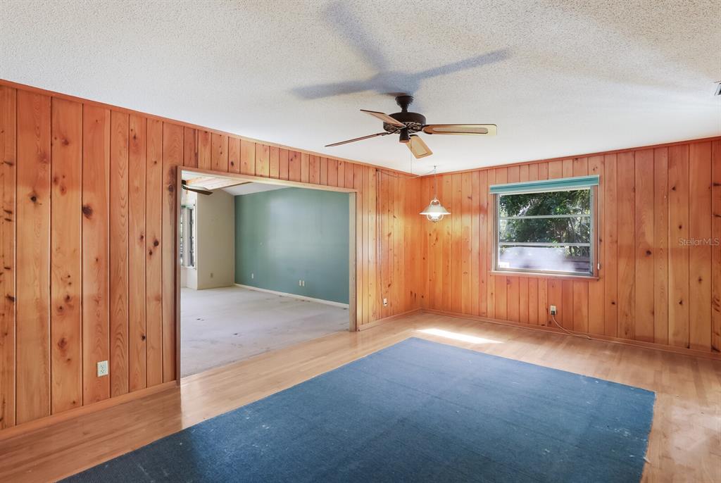 HIDDEN HARBOR - Residential