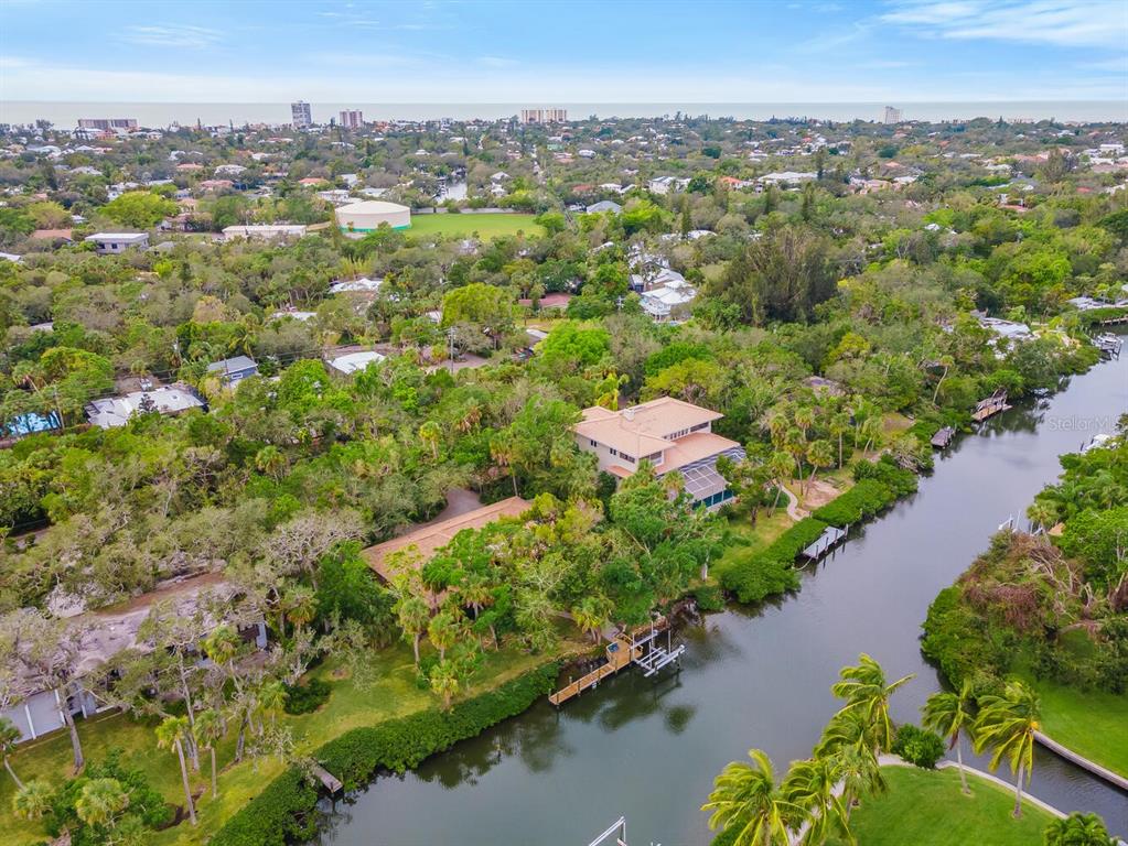 HIDDEN HARBOR - Residential