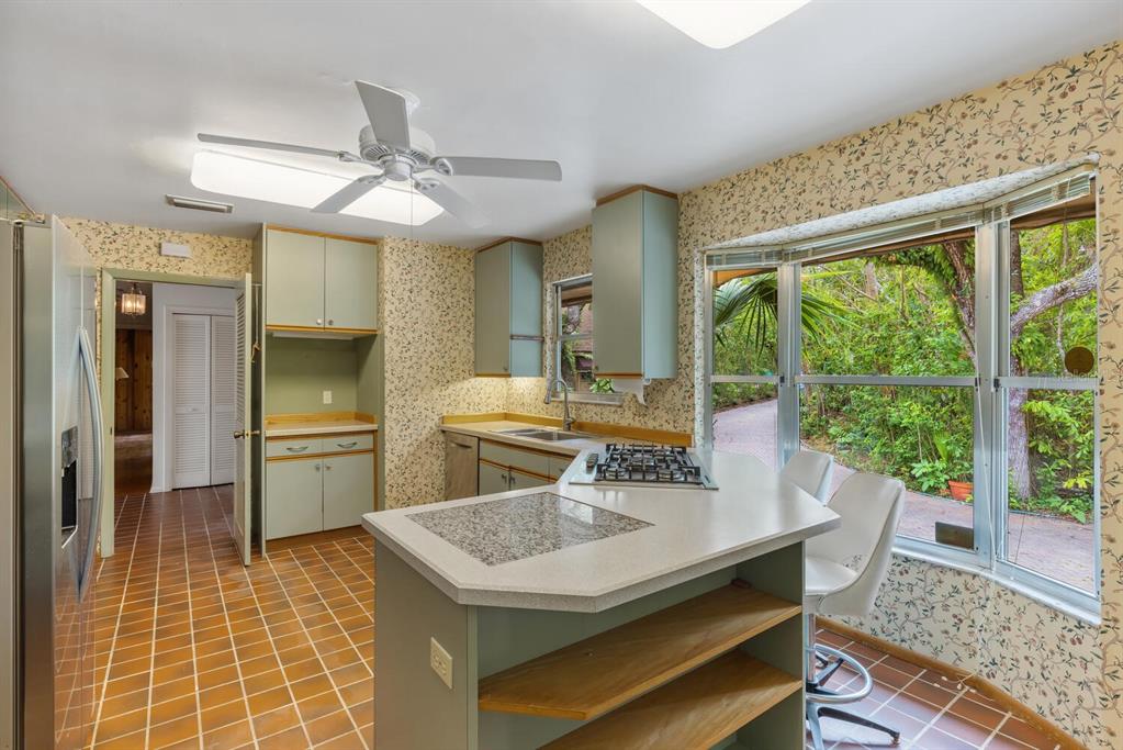 HIDDEN HARBOR - Residential