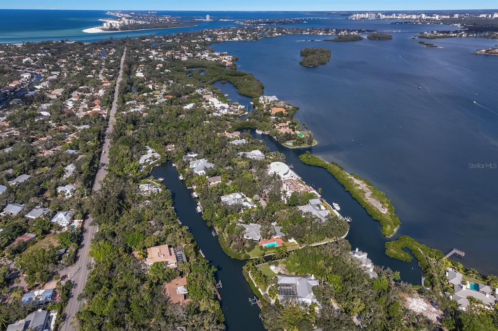 HIDDEN HARBOR - Residential