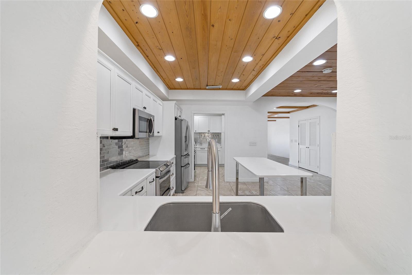 ROLLING MDWS - Residential