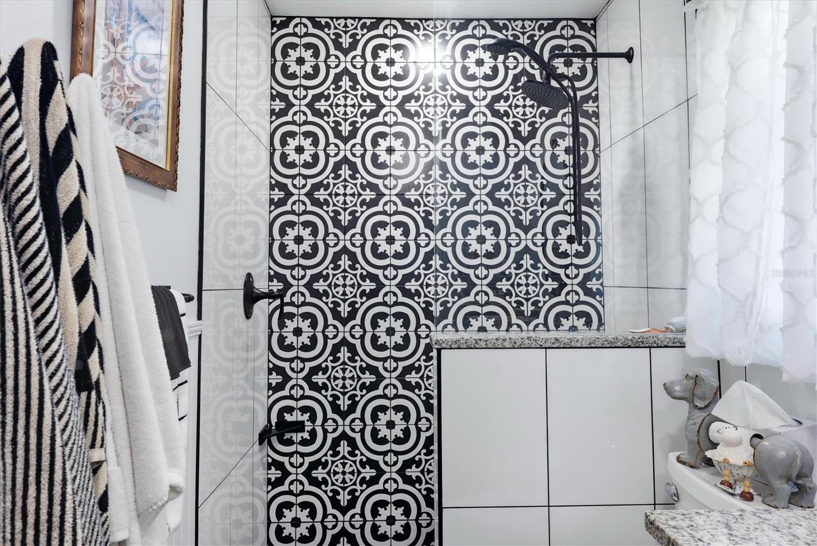 SOUTH VENICE - Residential