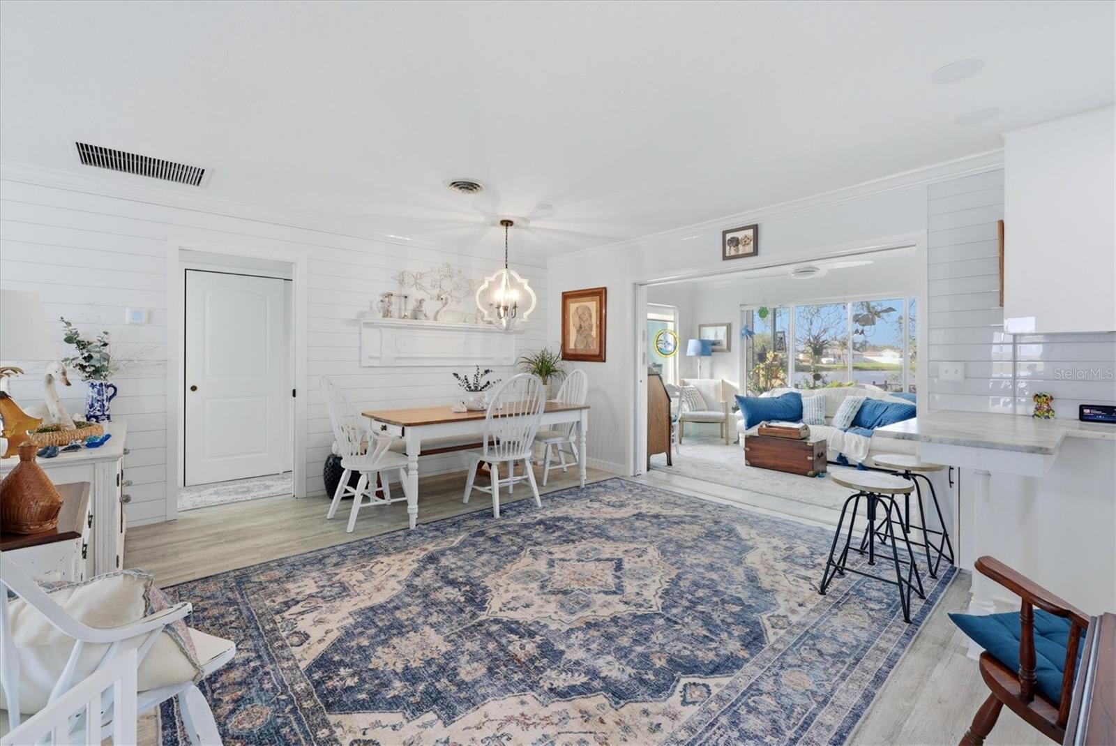 SOUTH VENICE - Residential