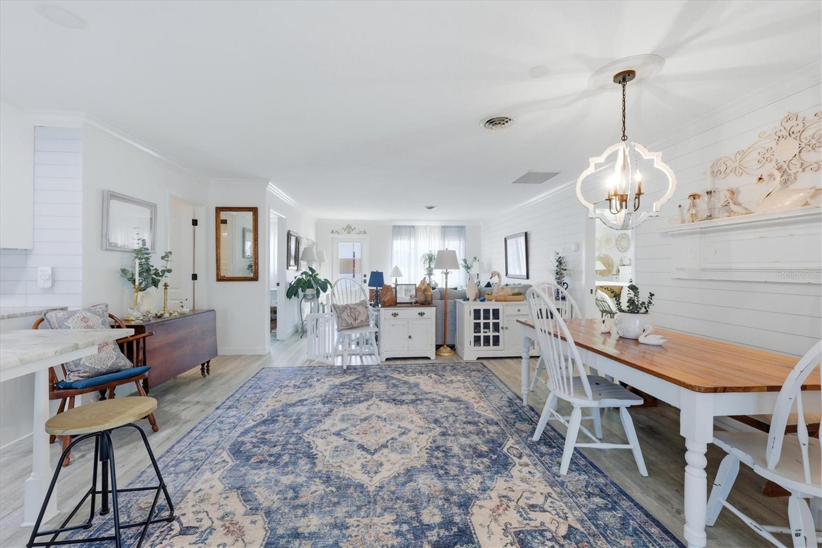 SOUTH VENICE - Residential