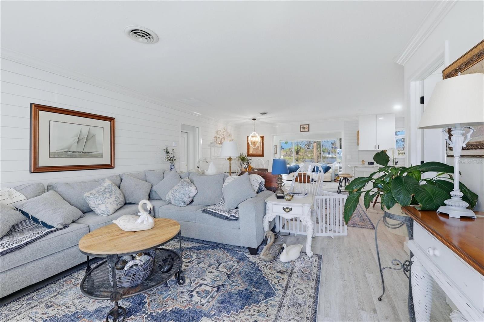 SOUTH VENICE - Residential