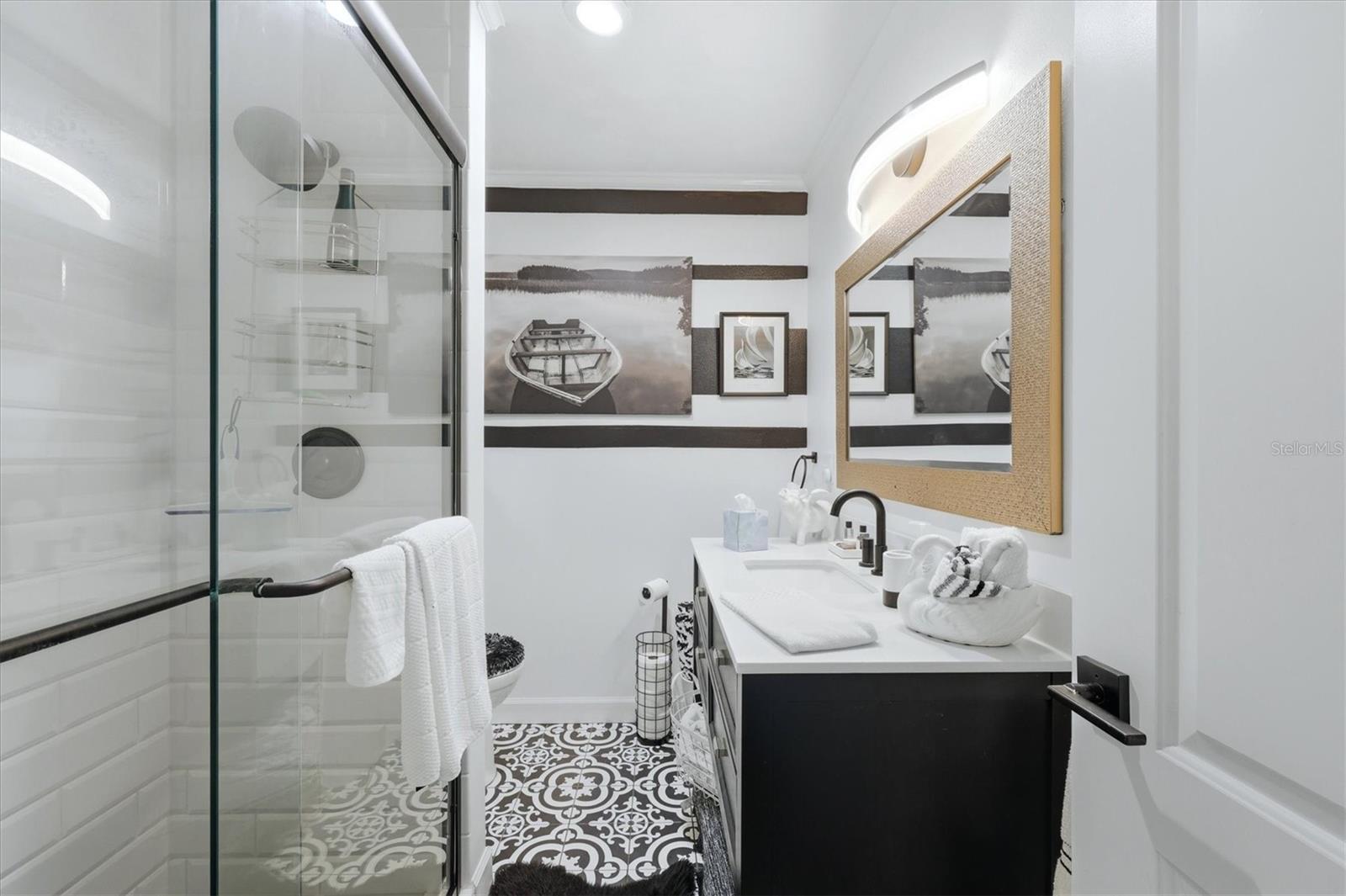 SOUTH VENICE - Residential