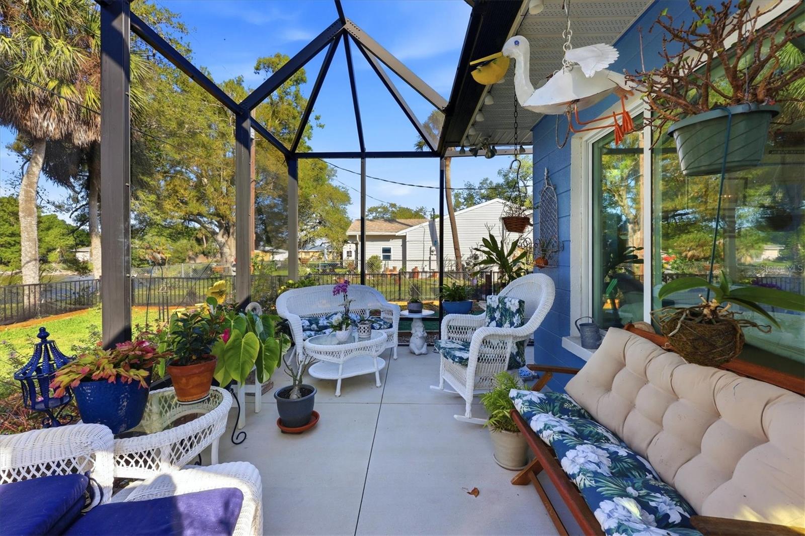 SOUTH VENICE - Residential