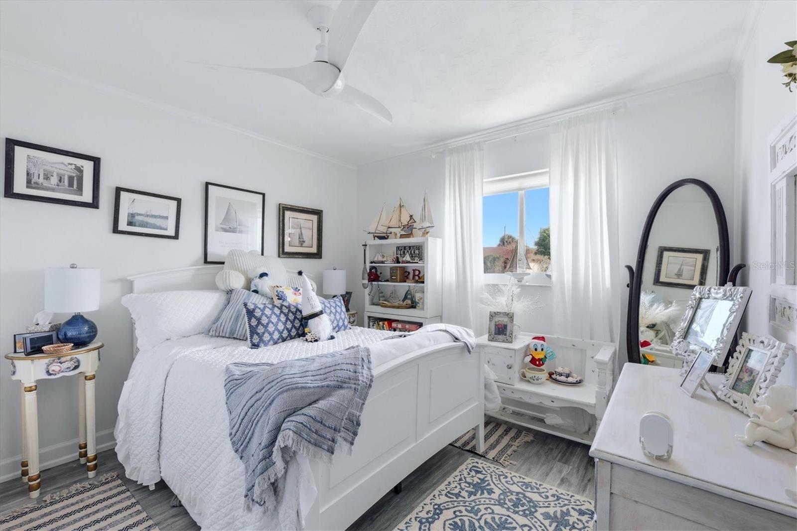 SOUTH VENICE - Residential