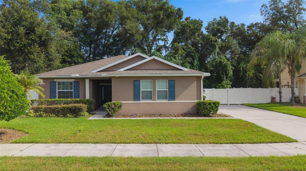 Photo of 1007 Flagstone Court, Apopka, FL 32703 (MLS # O6437903)