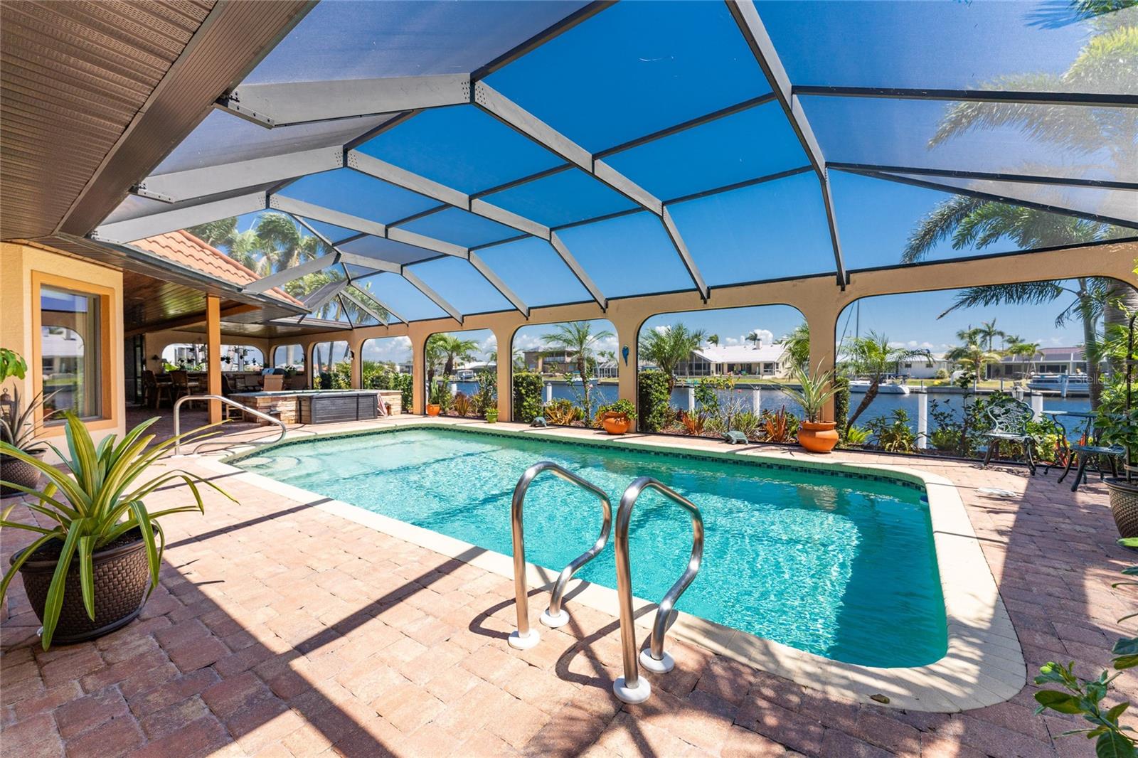 PUNTA GORDA ISLES SEC 10 - Residential