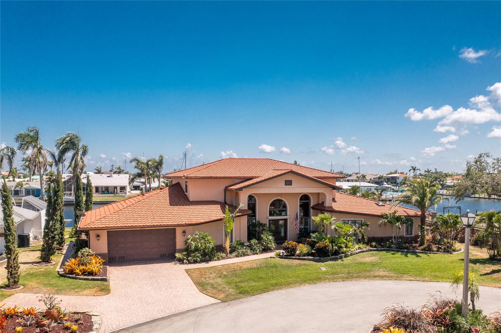 PUNTA GORDA ISLES SEC 10 - Residential