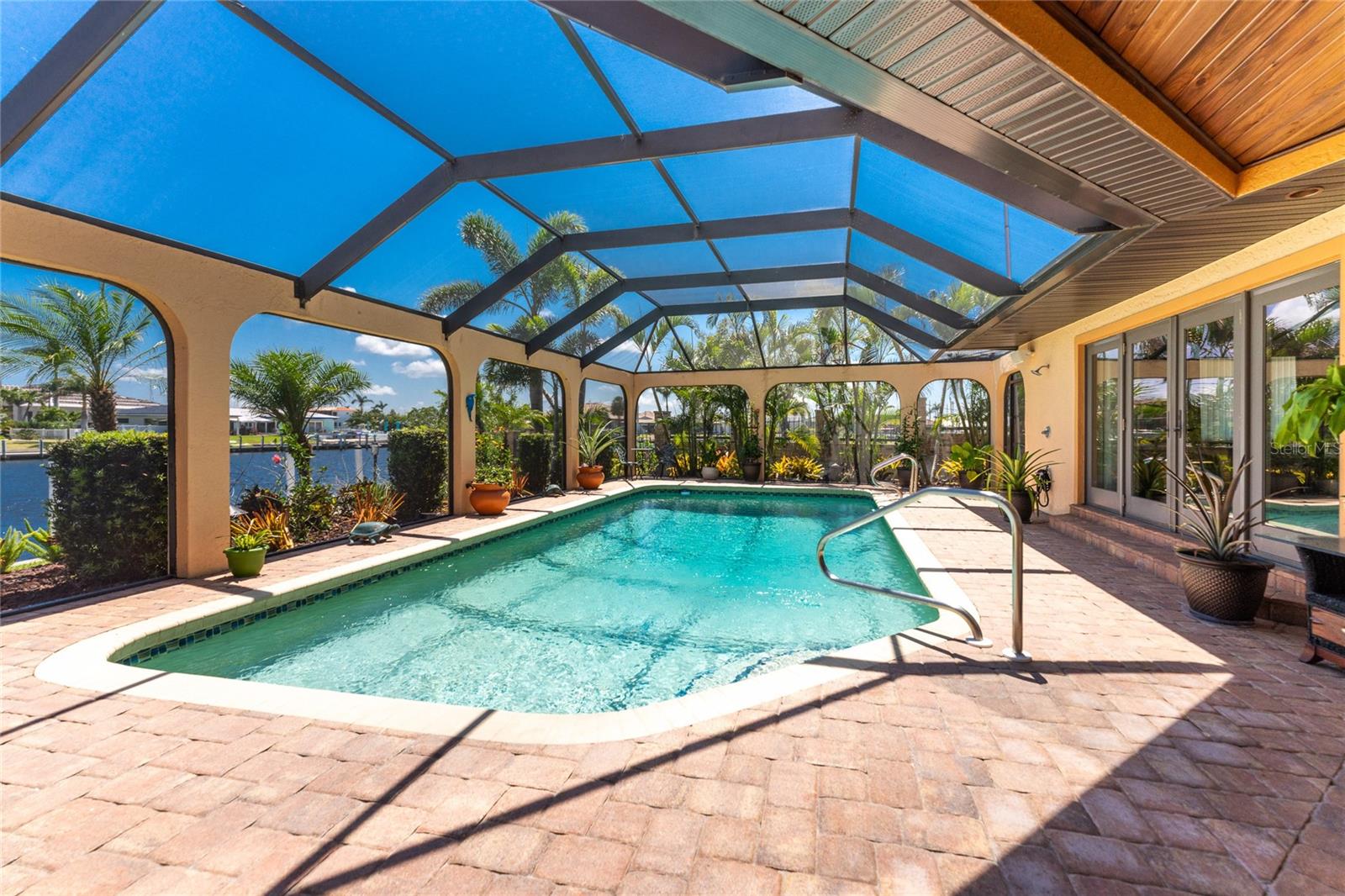 PUNTA GORDA ISLES SEC 10 - Residential