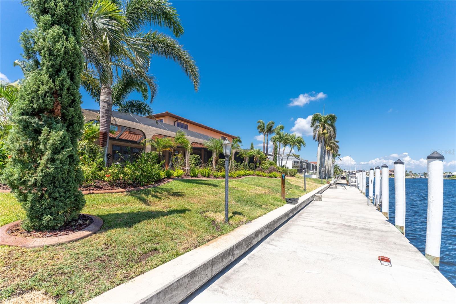 PUNTA GORDA ISLES SEC 10 - Residential