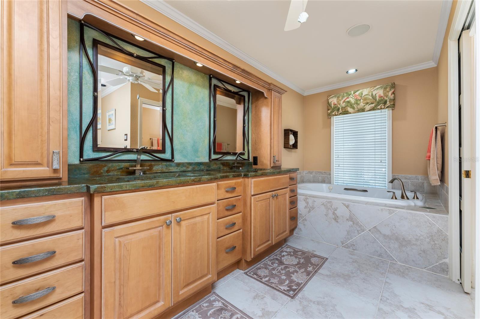 PUNTA GORDA ISLES SEC 10 - Residential