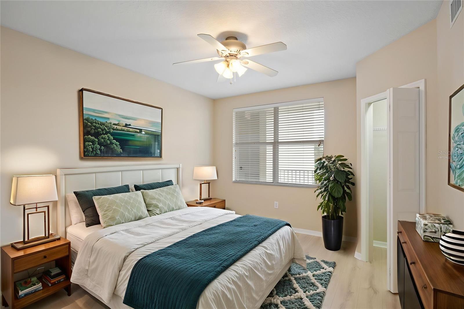 COUNTRY CLUB CONDO AT EAST BAY - Residential