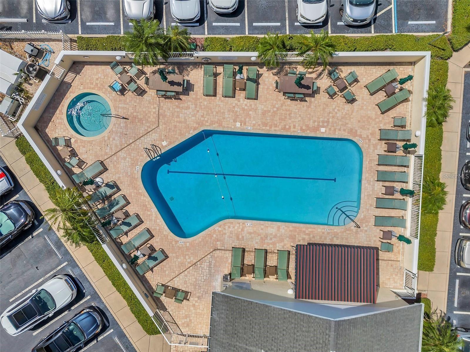 COUNTRY CLUB CONDO AT EAST BAY - Residential