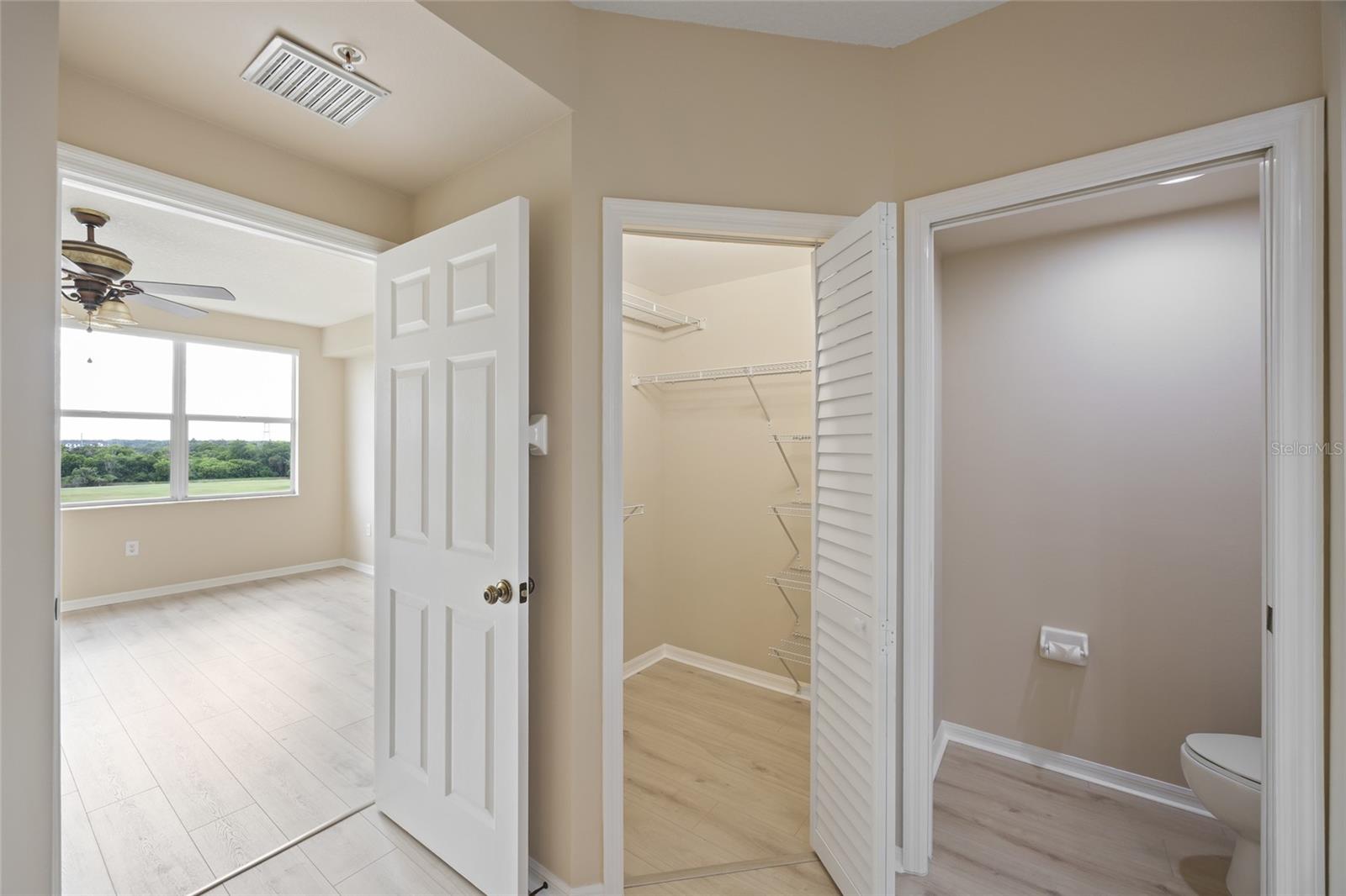 COUNTRY CLUB CONDO AT EAST BAY - Residential