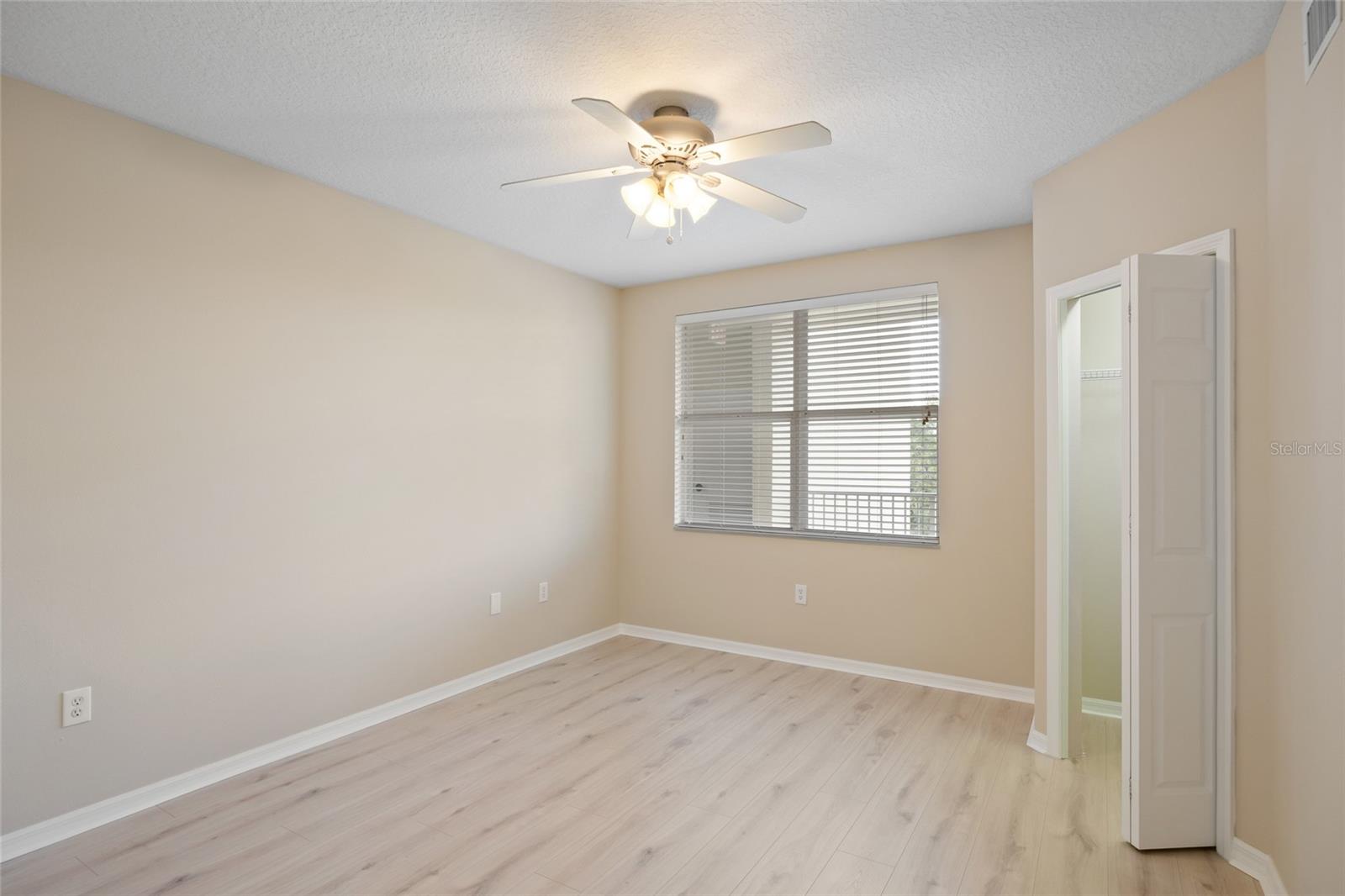 COUNTRY CLUB CONDO AT EAST BAY - Residential