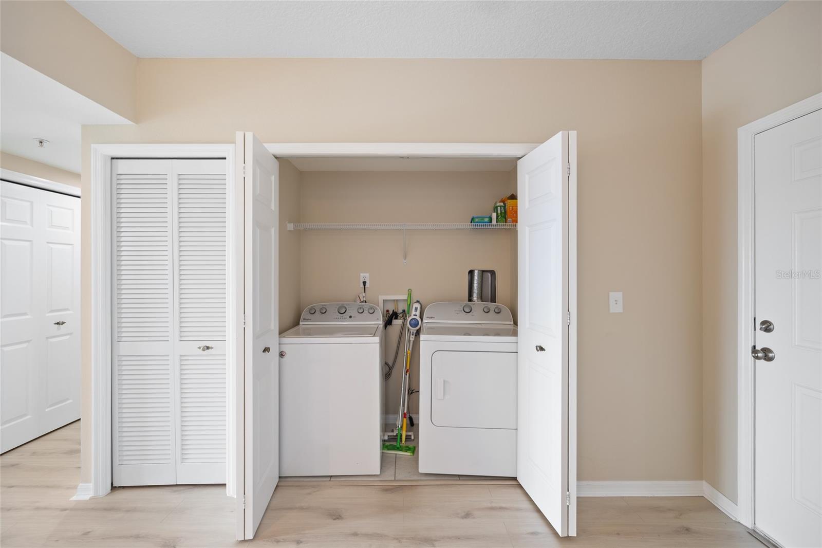 COUNTRY CLUB CONDO AT EAST BAY - Residential