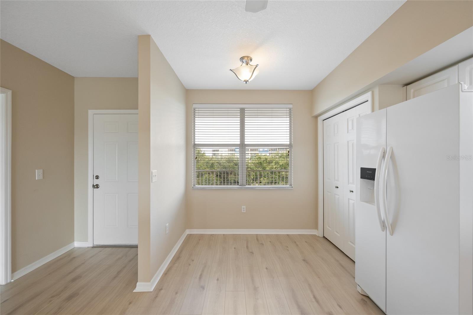 COUNTRY CLUB CONDO AT EAST BAY - Residential