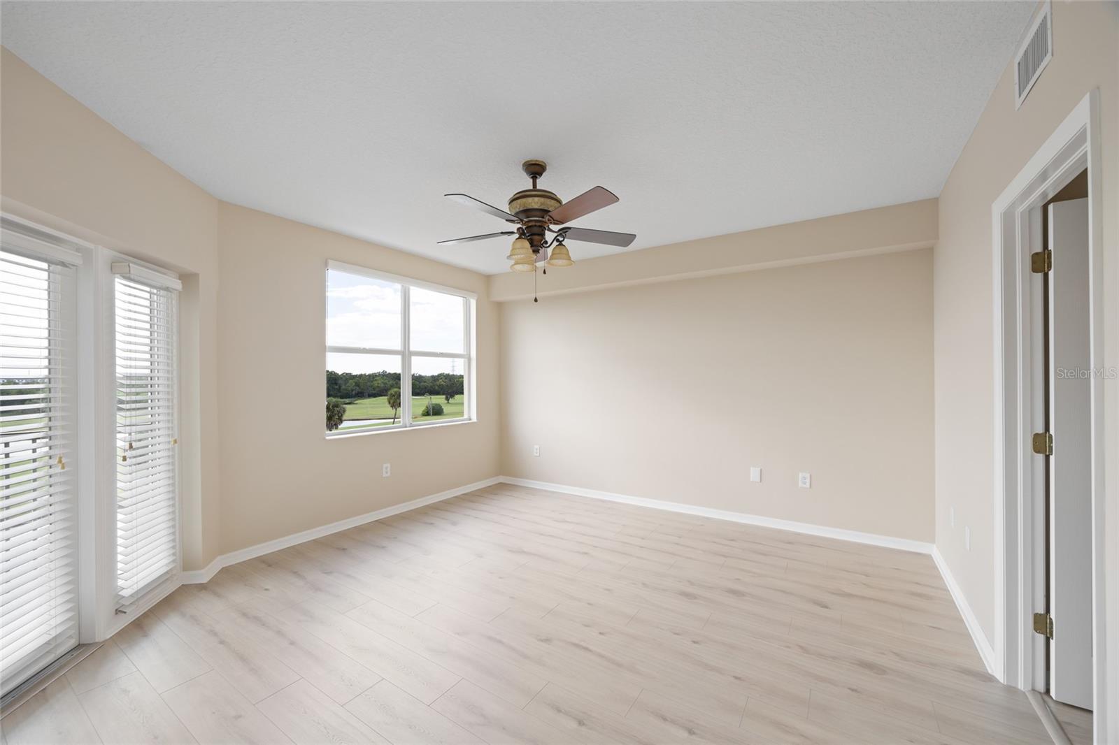 COUNTRY CLUB CONDO AT EAST BAY - Residential
