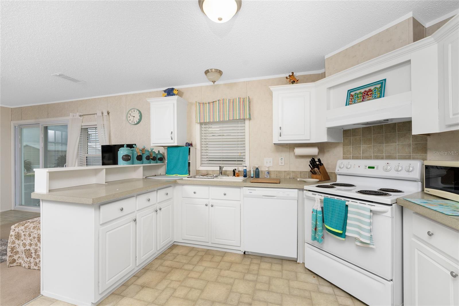 RIVER FOREST MHP - Residential