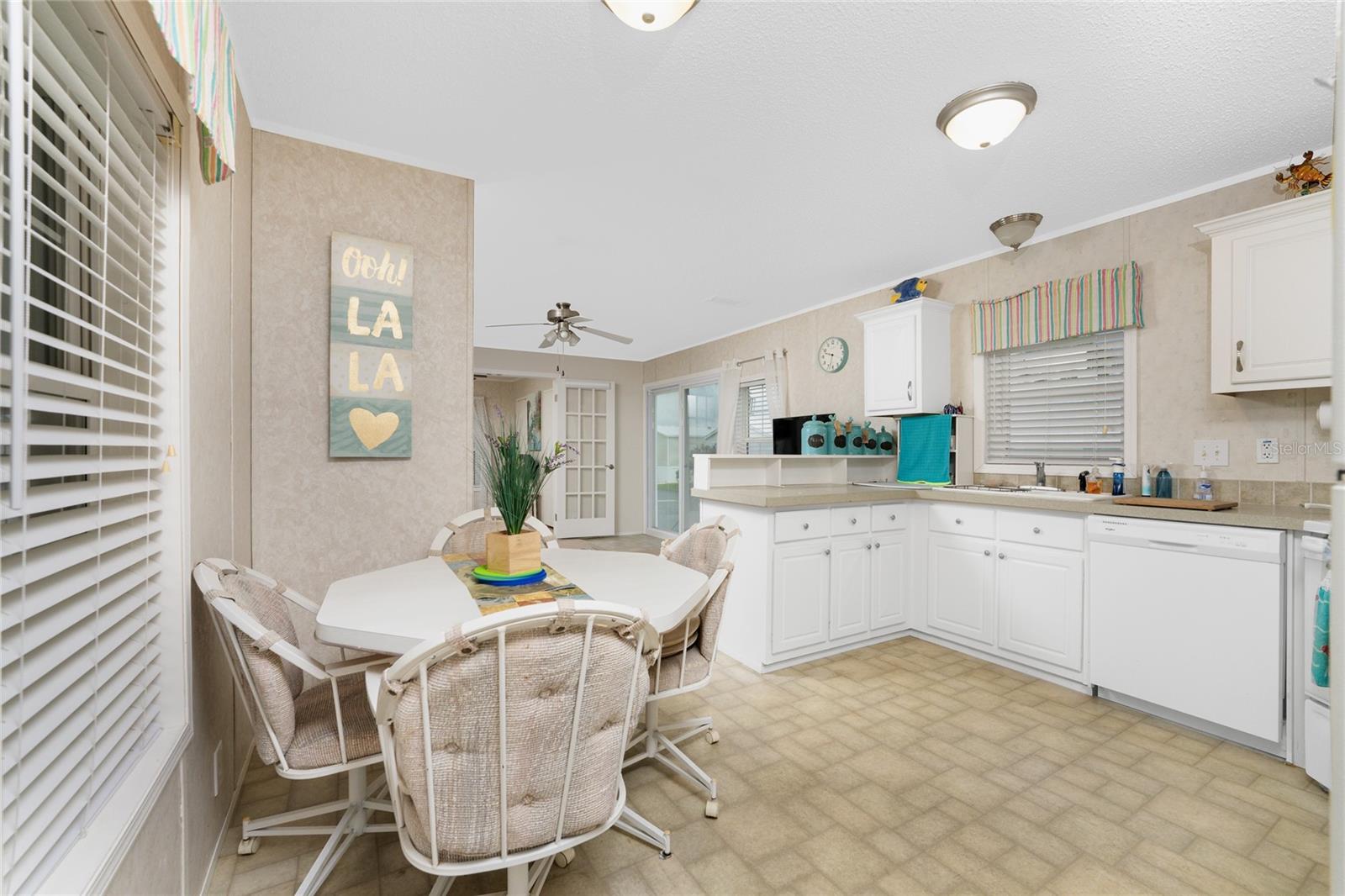 RIVER FOREST MHP - Residential
