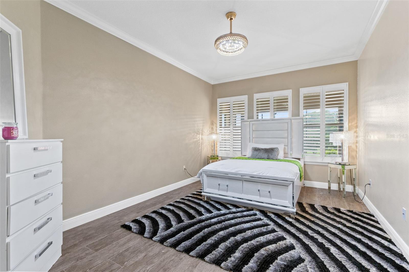 BELLALAGO PH 6H & 6I - Residential