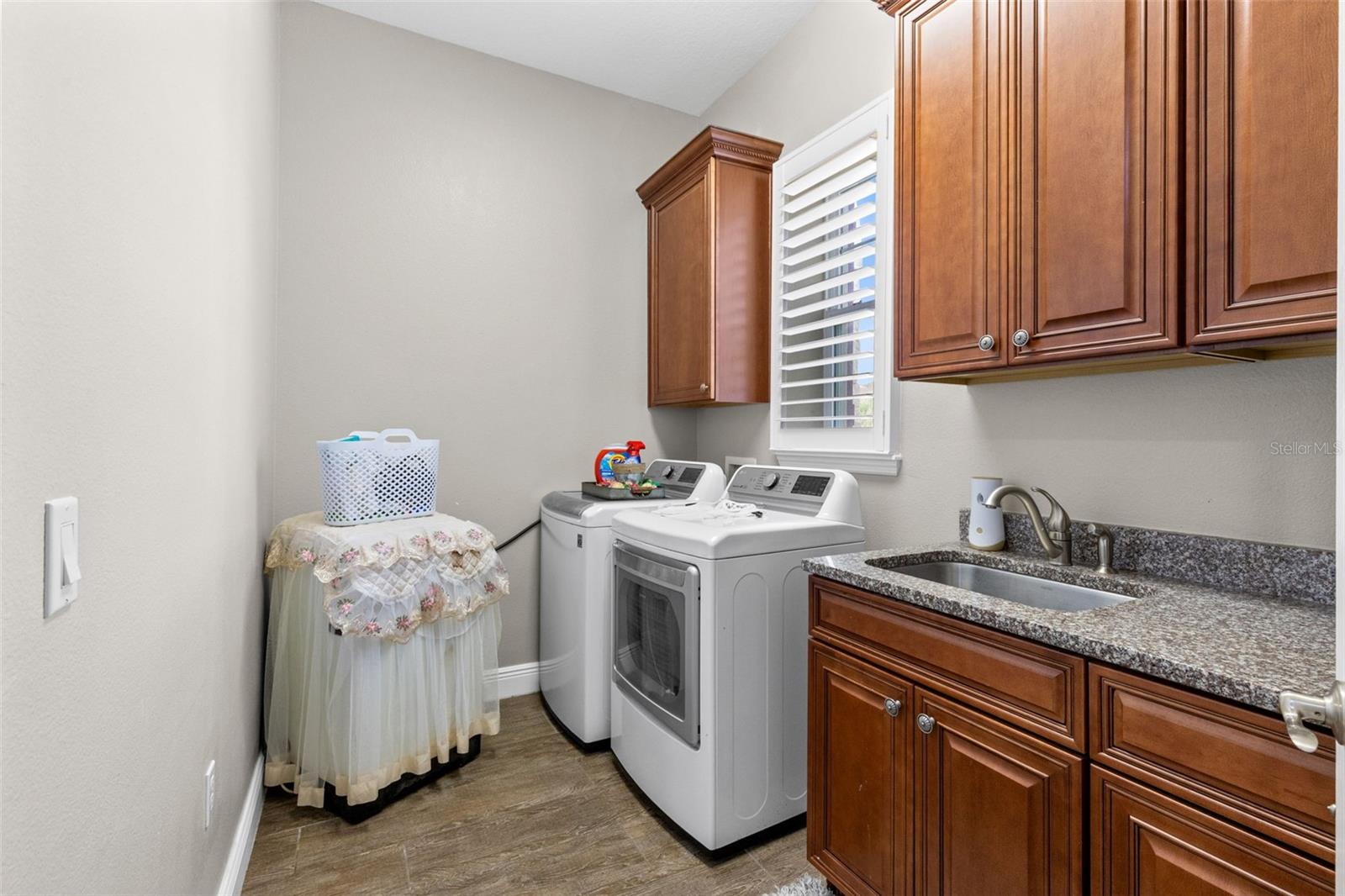 BELLALAGO PH 6H & 6I - Residential