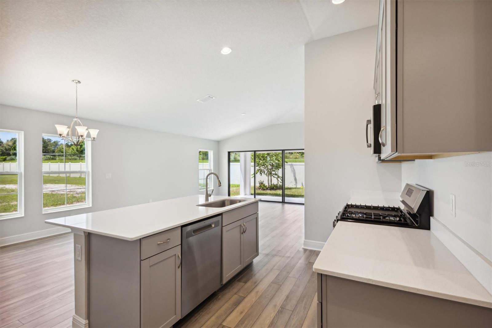 12378 OAK HILL WAY