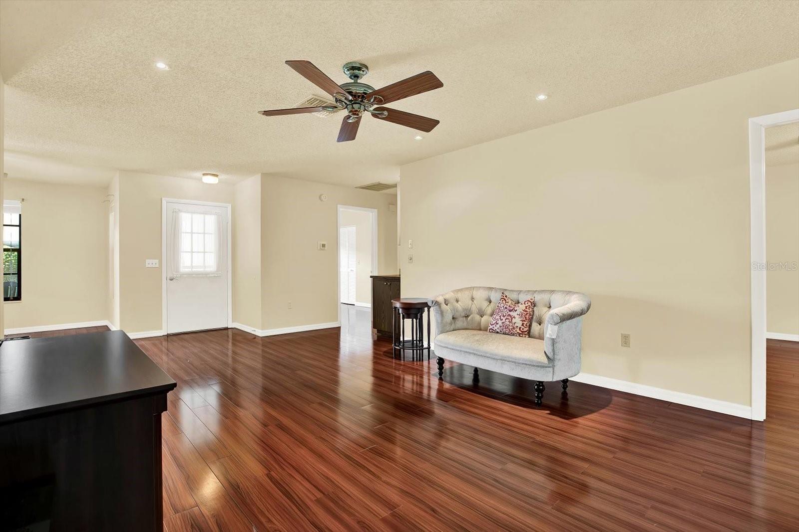 6654 BRAMBLELEAF DRIVE