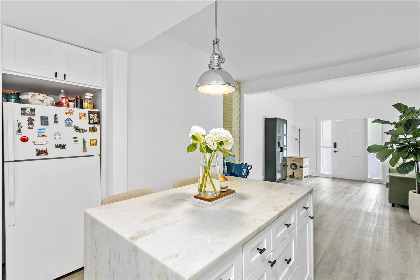 POMEROYS ADD J B - Residential Lease