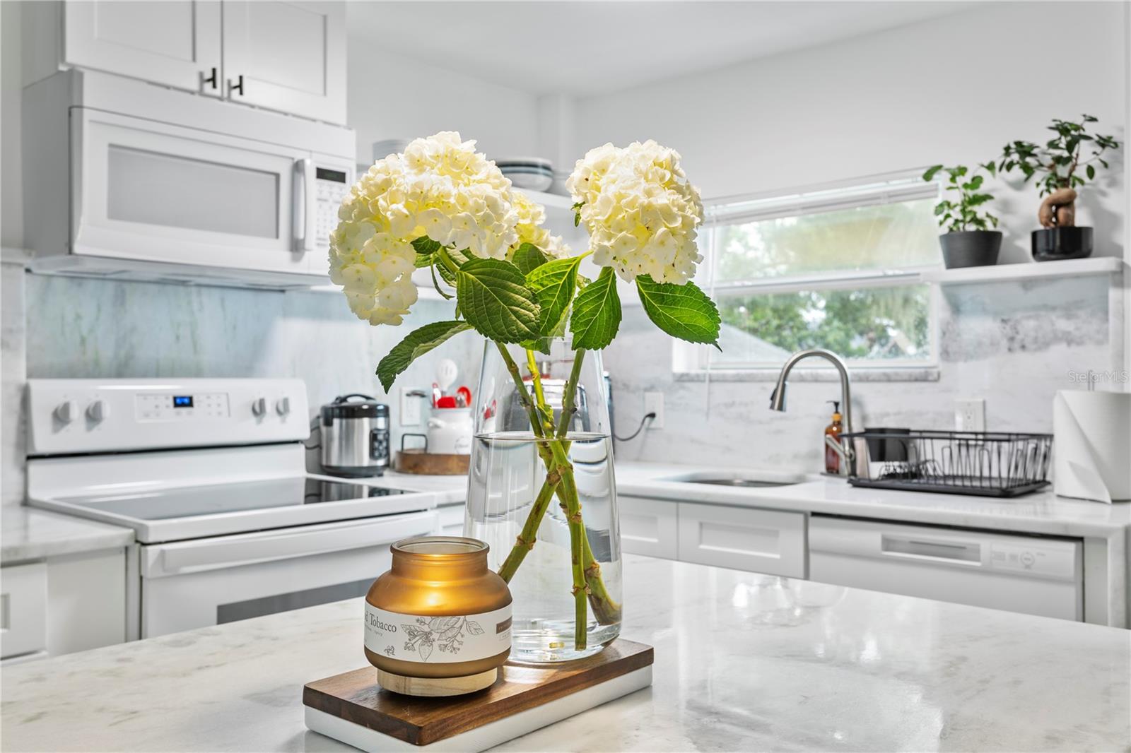 POMEROYS ADD J B - Residential Lease