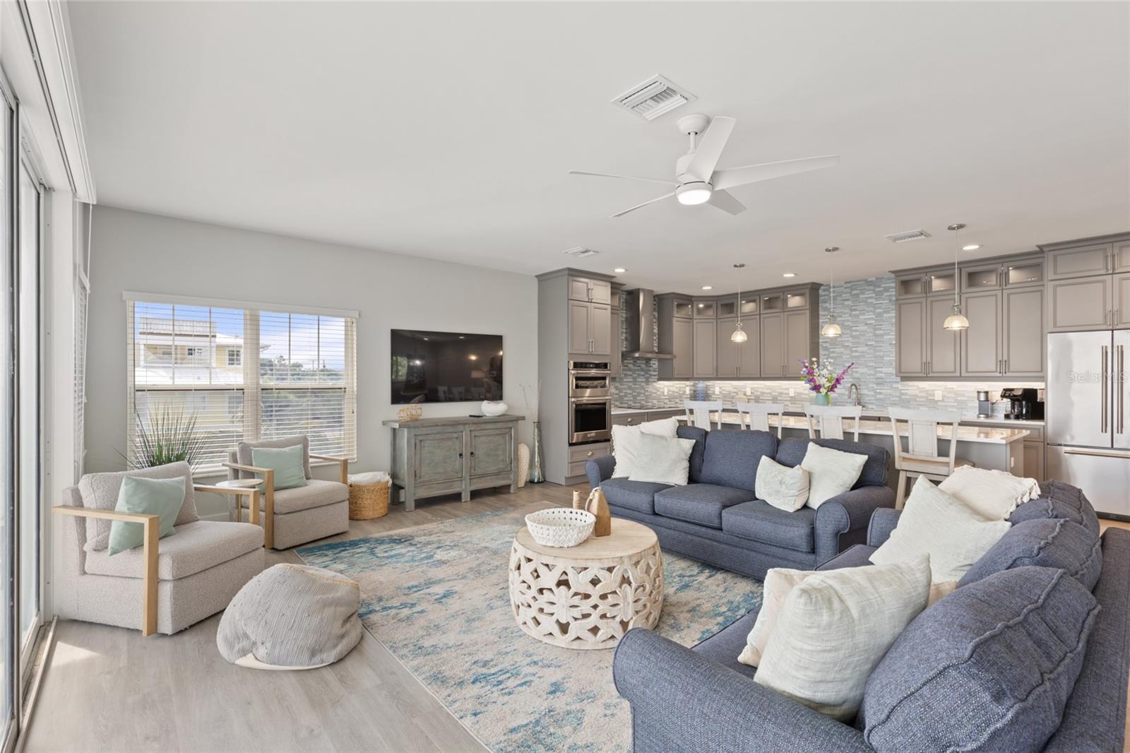 ANNA MARIA BEACH - Residential