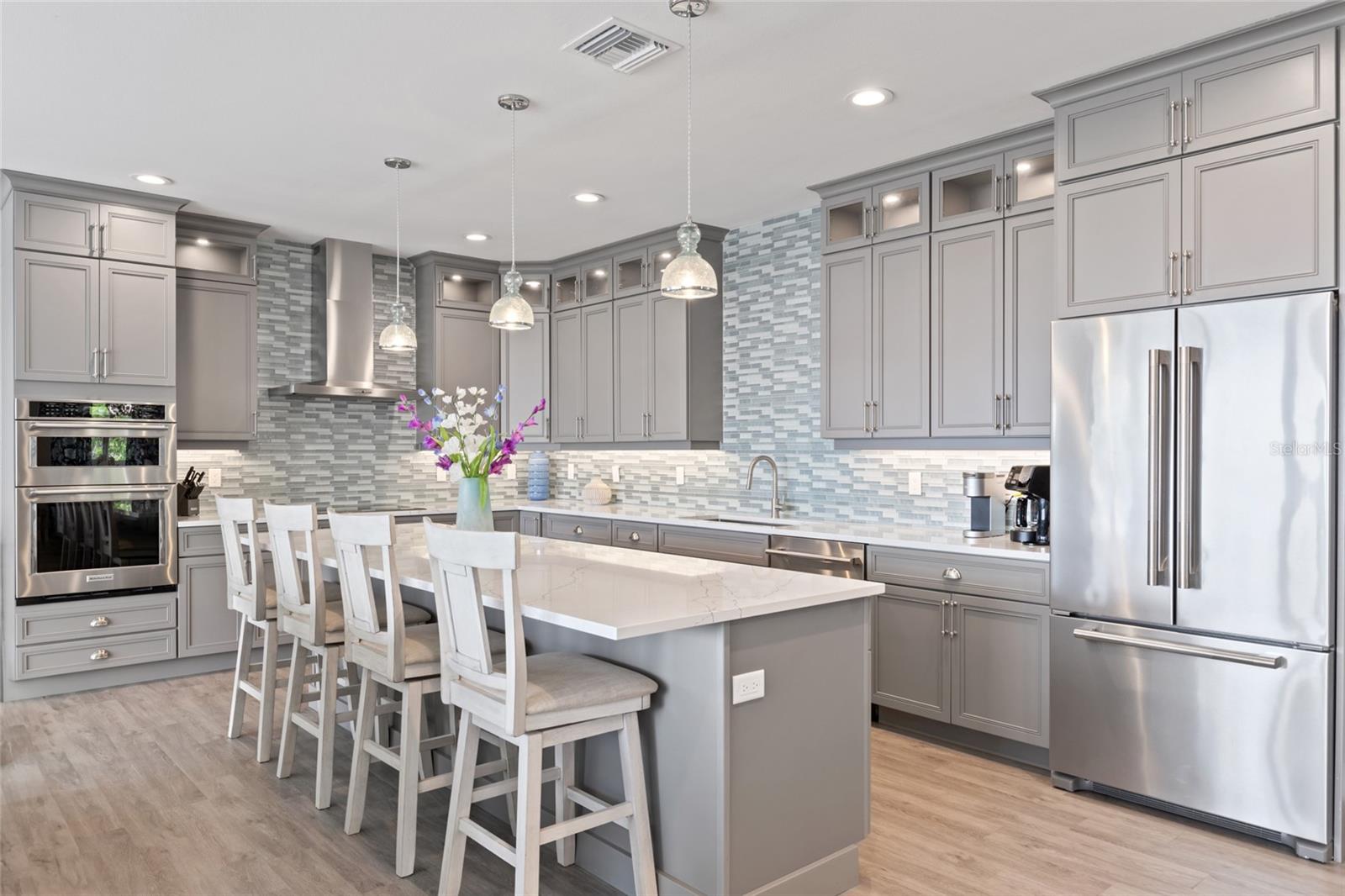 ANNA MARIA BEACH - Residential