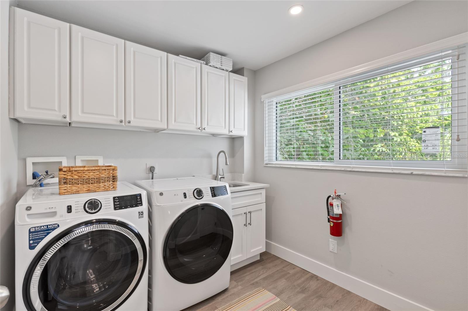 ANNA MARIA BEACH - Residential