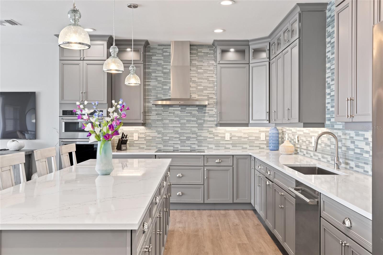 ANNA MARIA BEACH - Residential