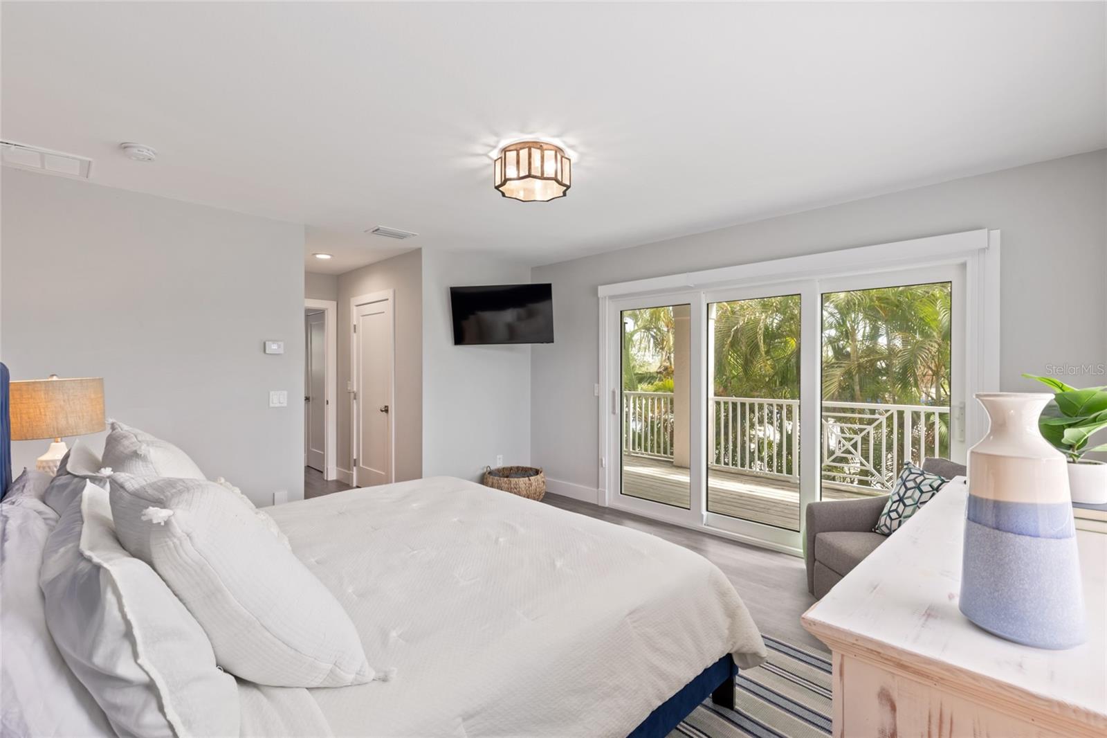 ANNA MARIA BEACH - Residential