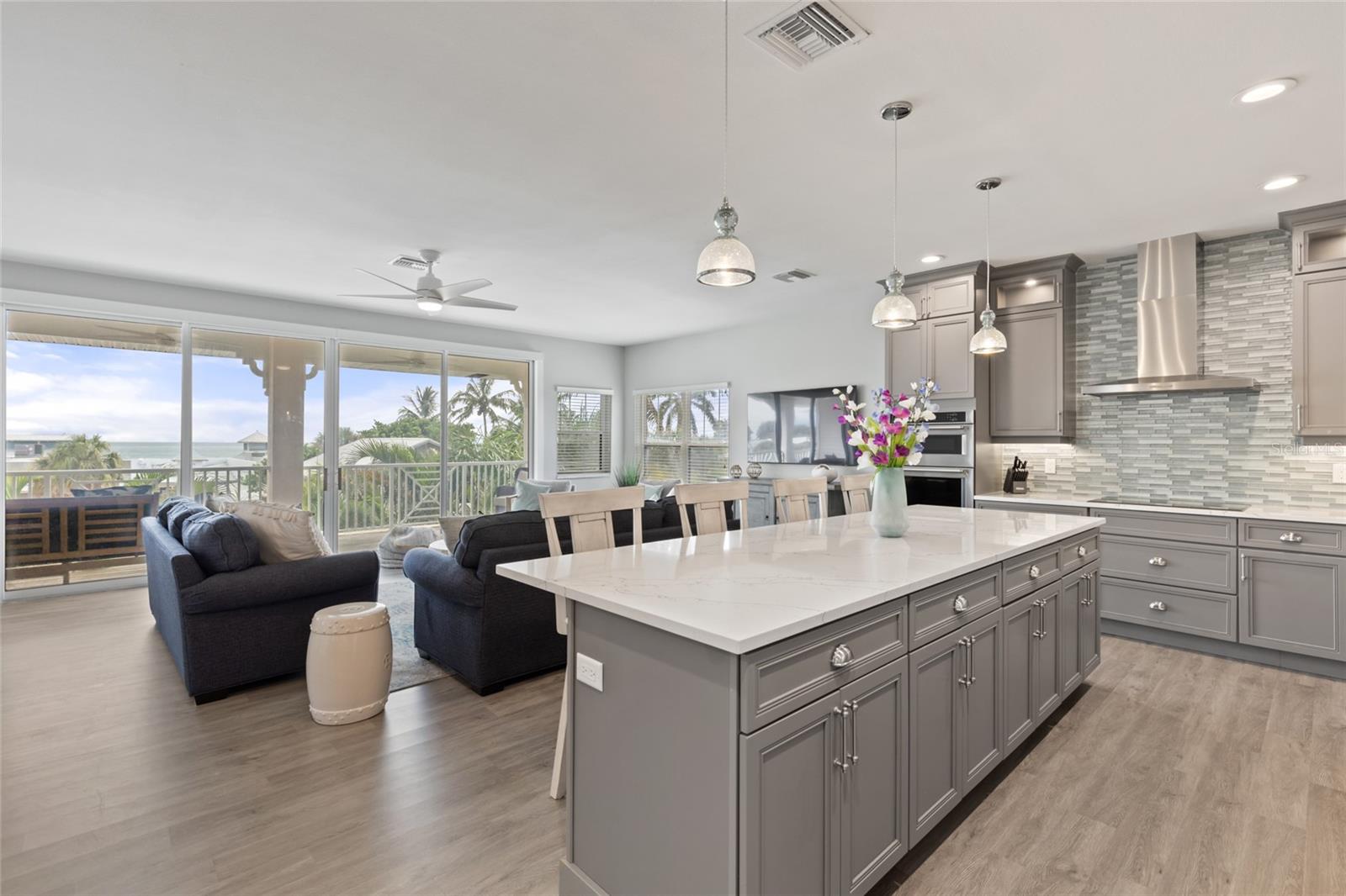 ANNA MARIA BEACH - Residential