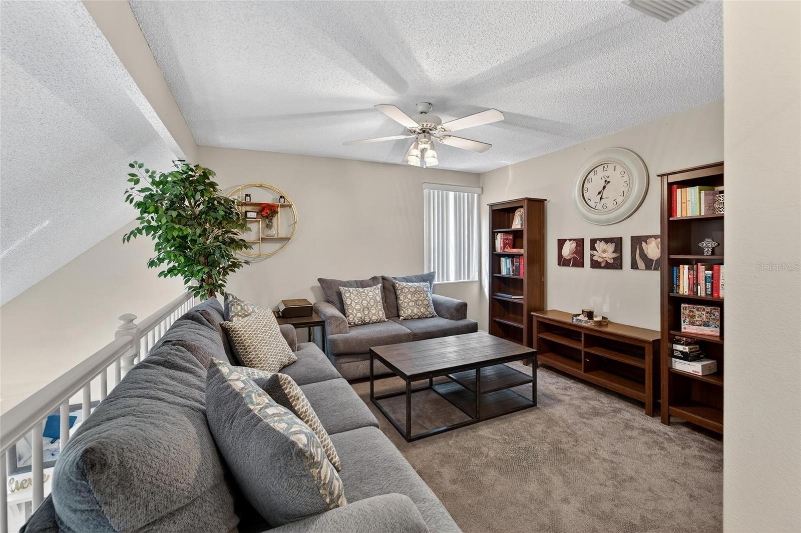 PINE GROVE CONDO AT BLOO - Residential