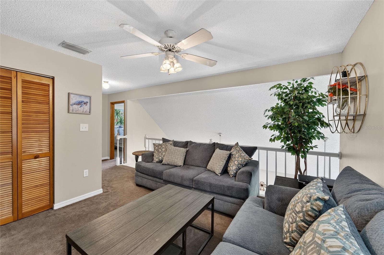 PINE GROVE CONDO AT BLOO - Residential