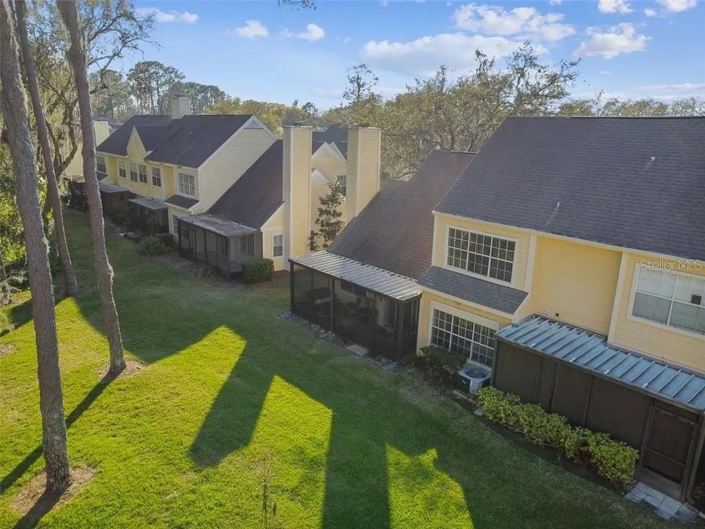 PINE GROVE CONDO AT BLOO - Residential