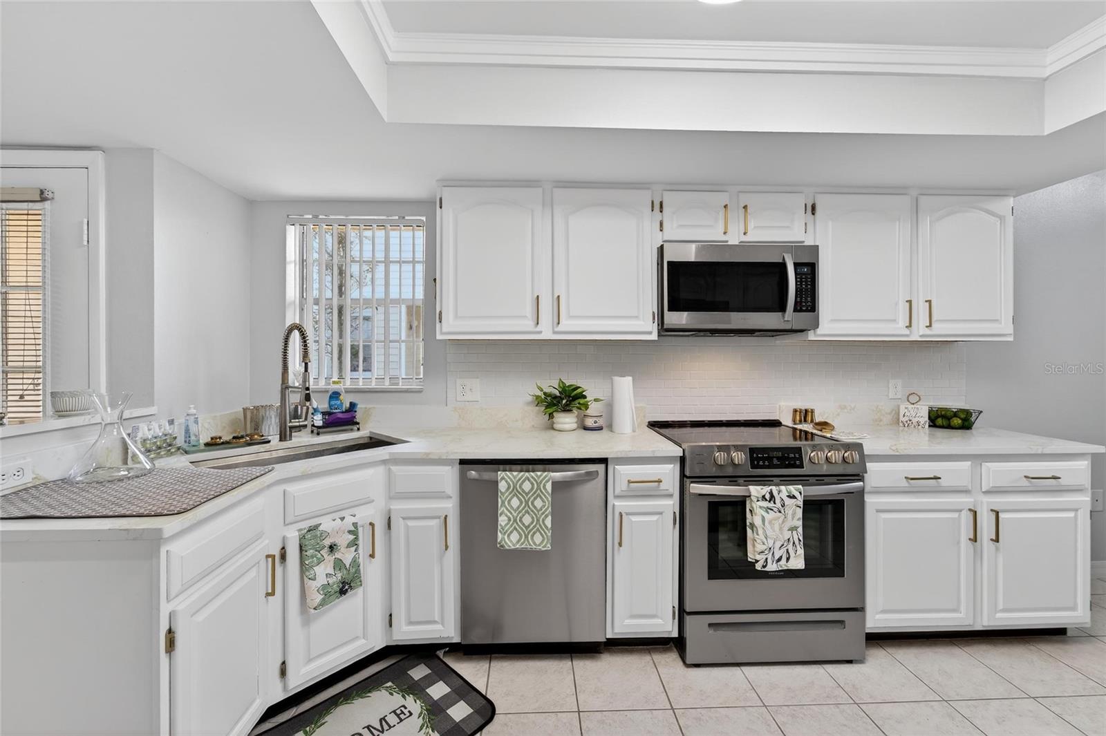 3612 PINE KNOT DRIVE 3612