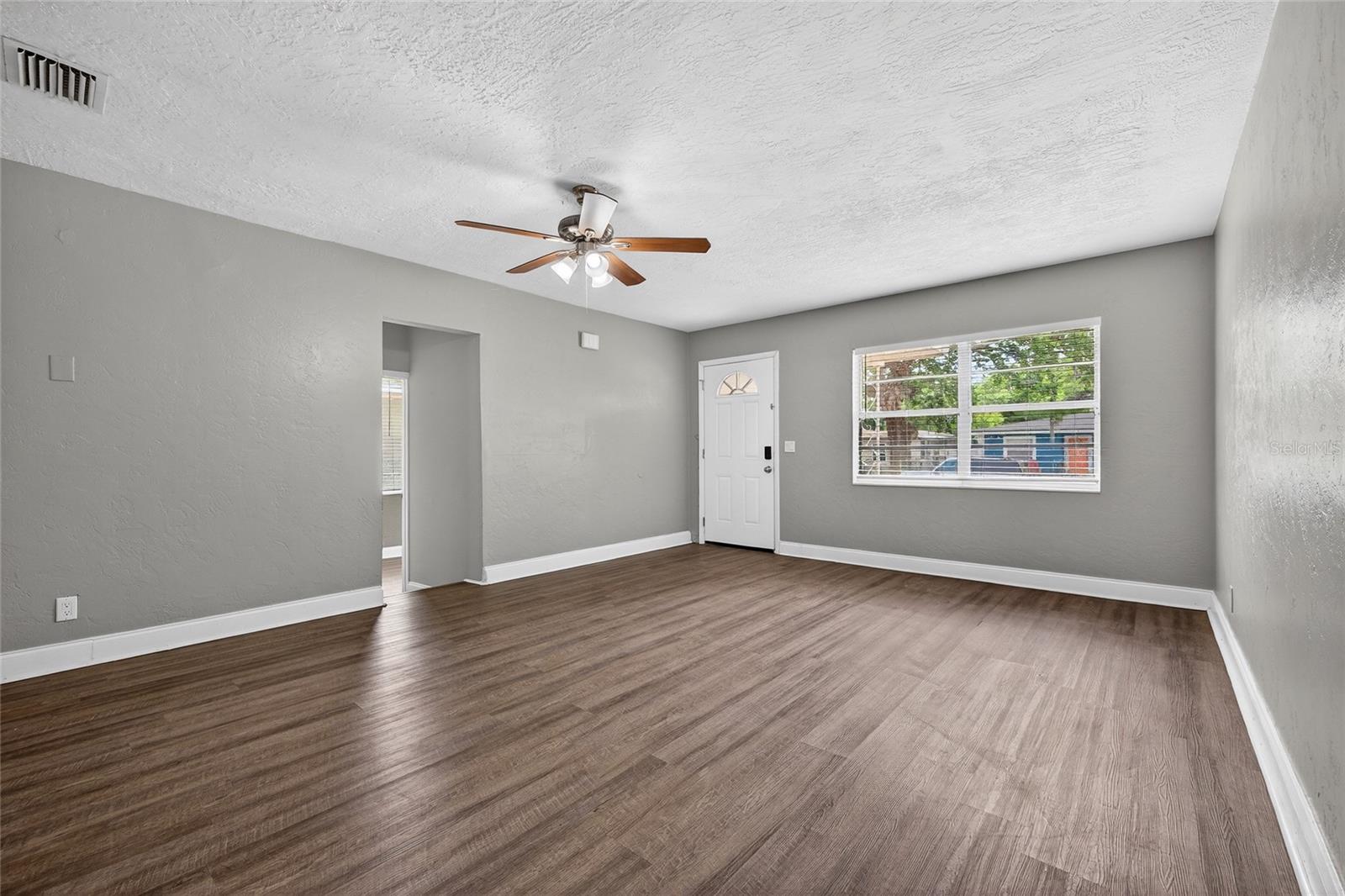 WEST SHADOW LAWN - Residential Lease