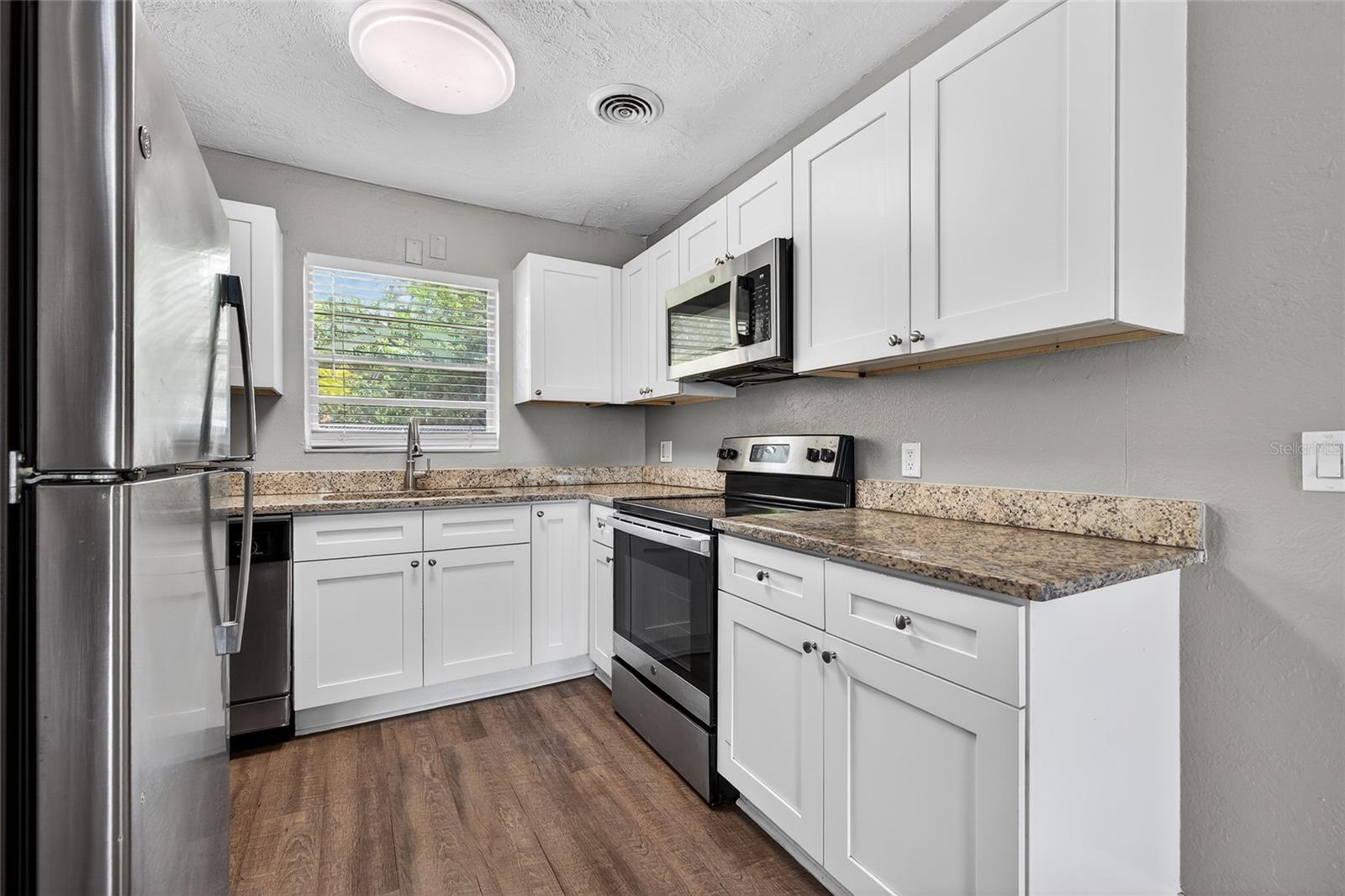 WEST SHADOW LAWN - Residential Lease